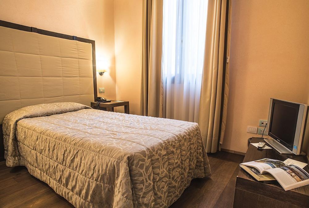 Palazzo Selvadego Hotel Venice Exterior photo