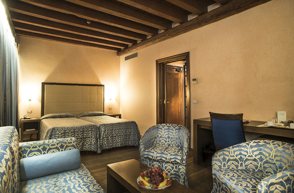 Palazzo Selvadego Hotel Venice Exterior photo