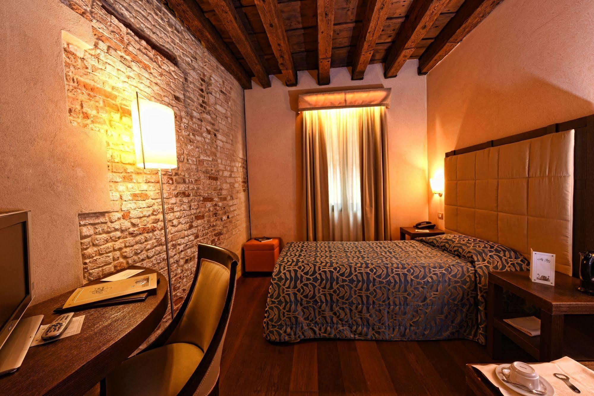 Palazzo Selvadego Hotel Venice Exterior photo